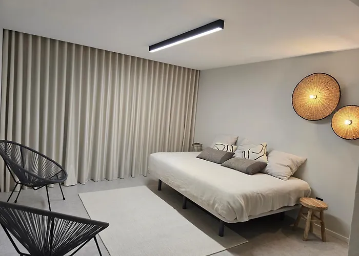 Secretwaters Apartment *